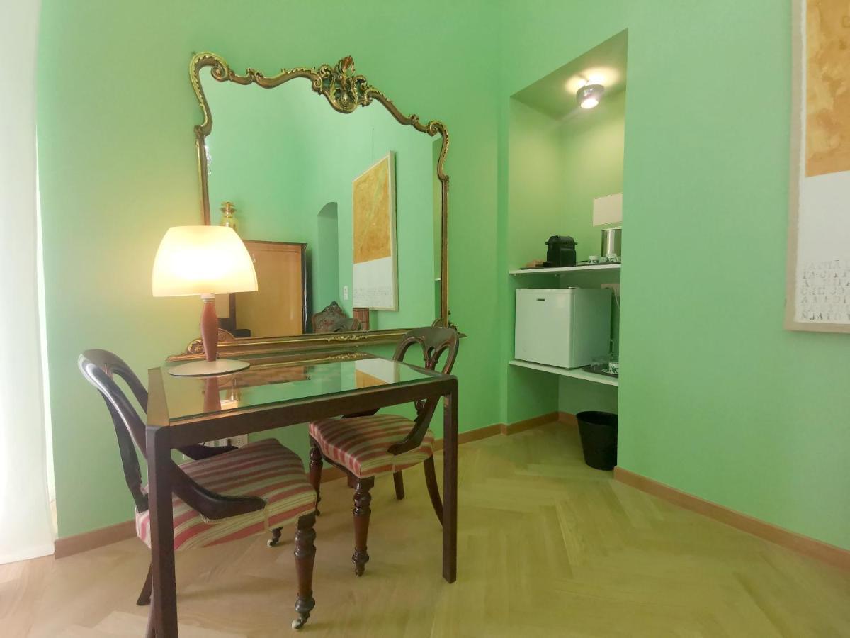 Speciale Tarshito Guesthouse Бари Екстериор снимка