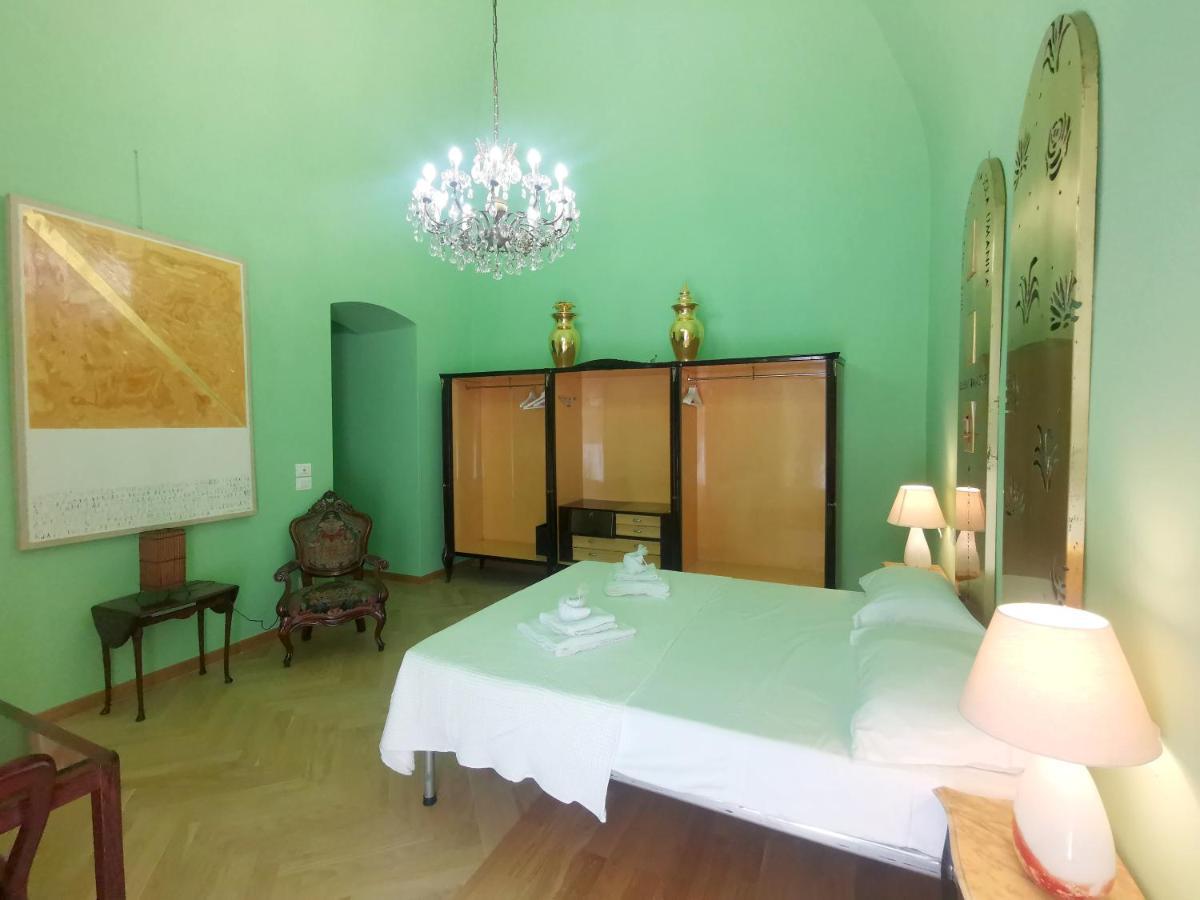 Speciale Tarshito Guesthouse Бари Екстериор снимка