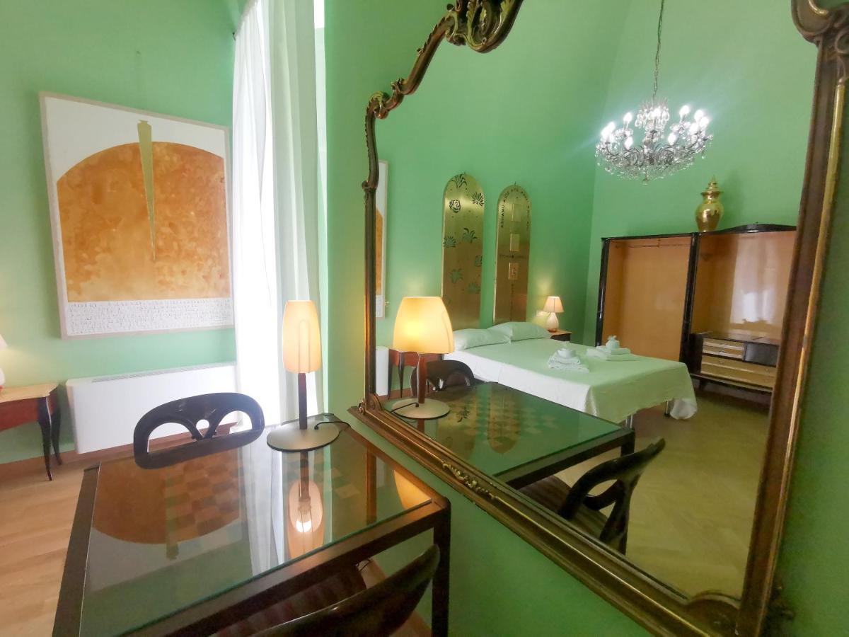 Speciale Tarshito Guesthouse Бари Екстериор снимка