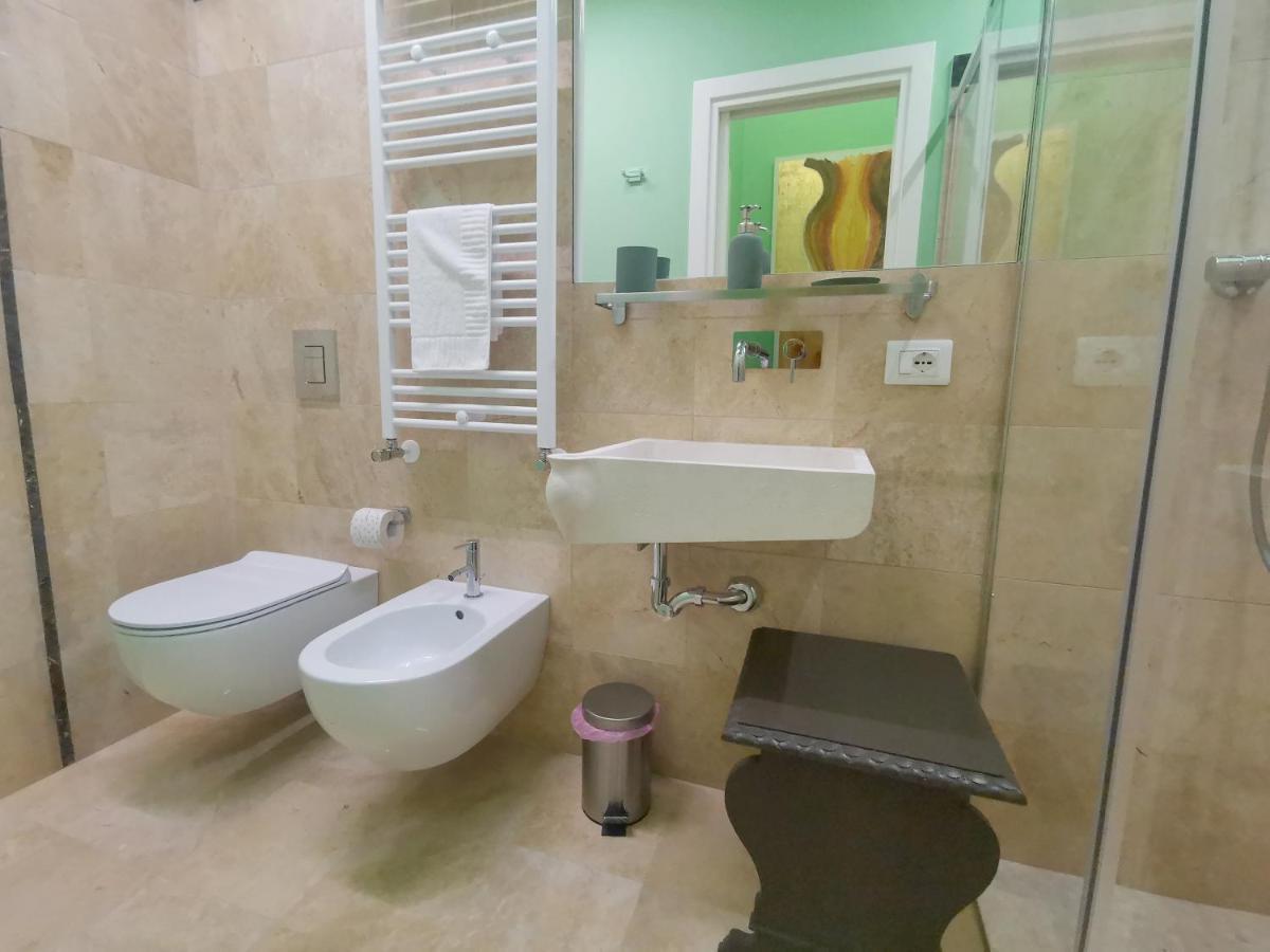 Speciale Tarshito Guesthouse Бари Екстериор снимка