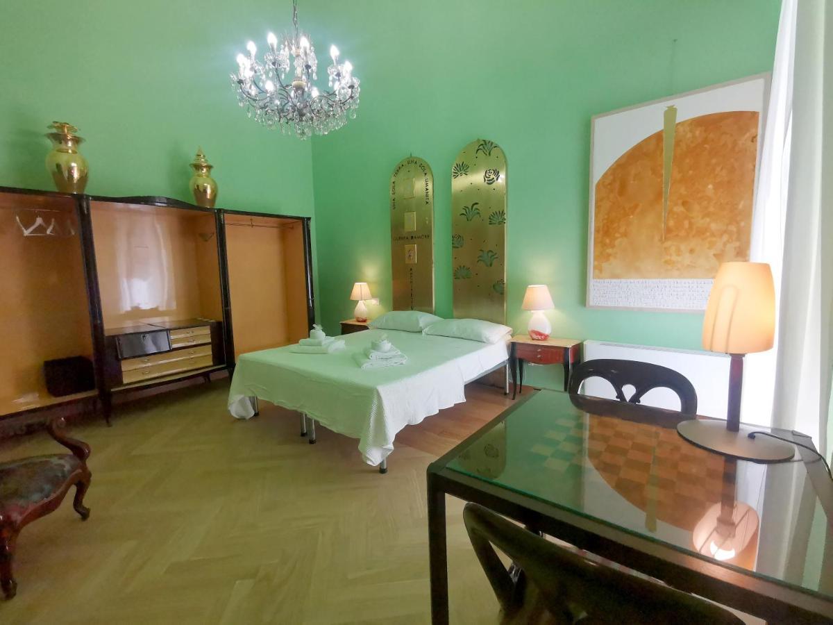 Speciale Tarshito Guesthouse Бари Екстериор снимка